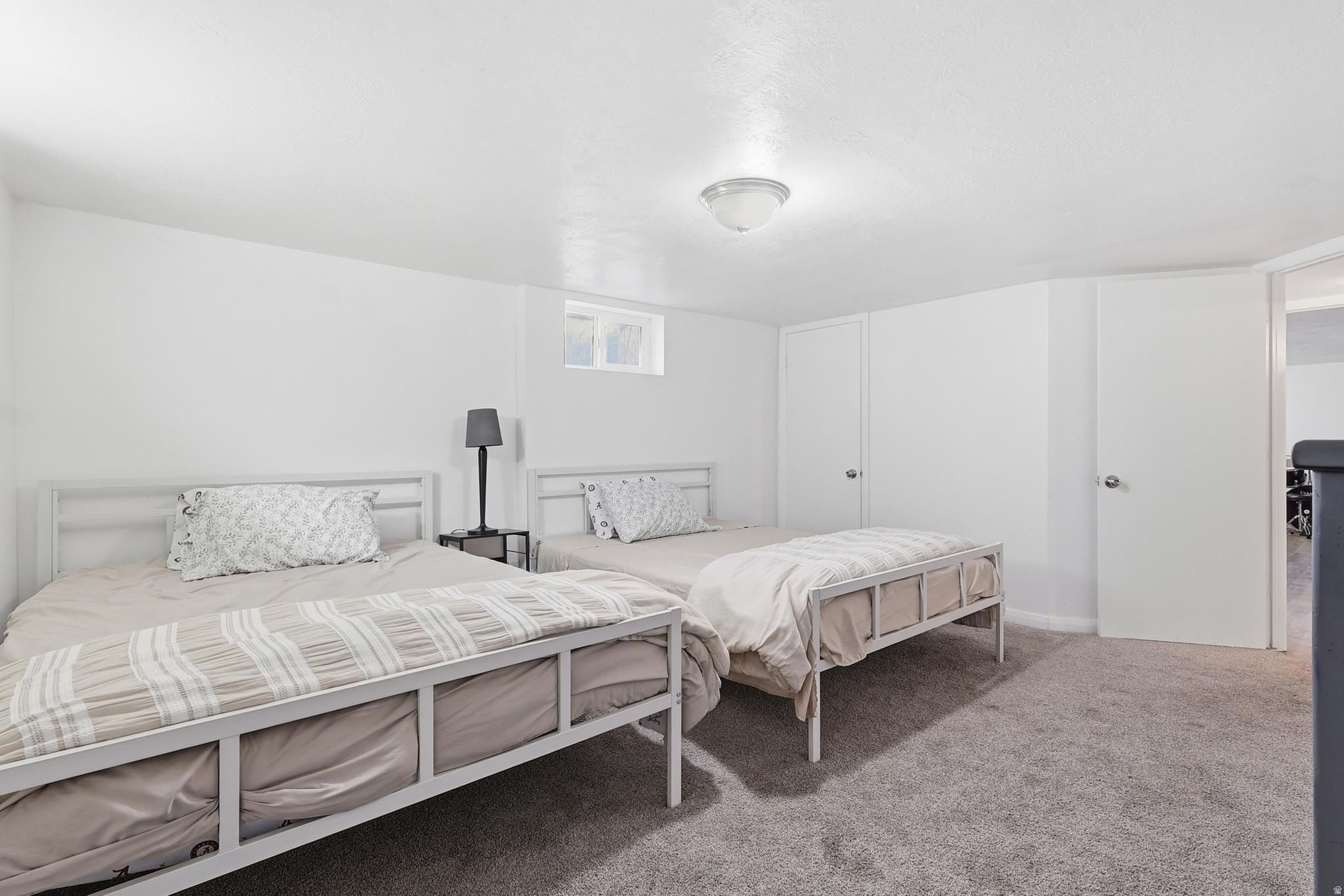 BEVERLY PLACE - Residential