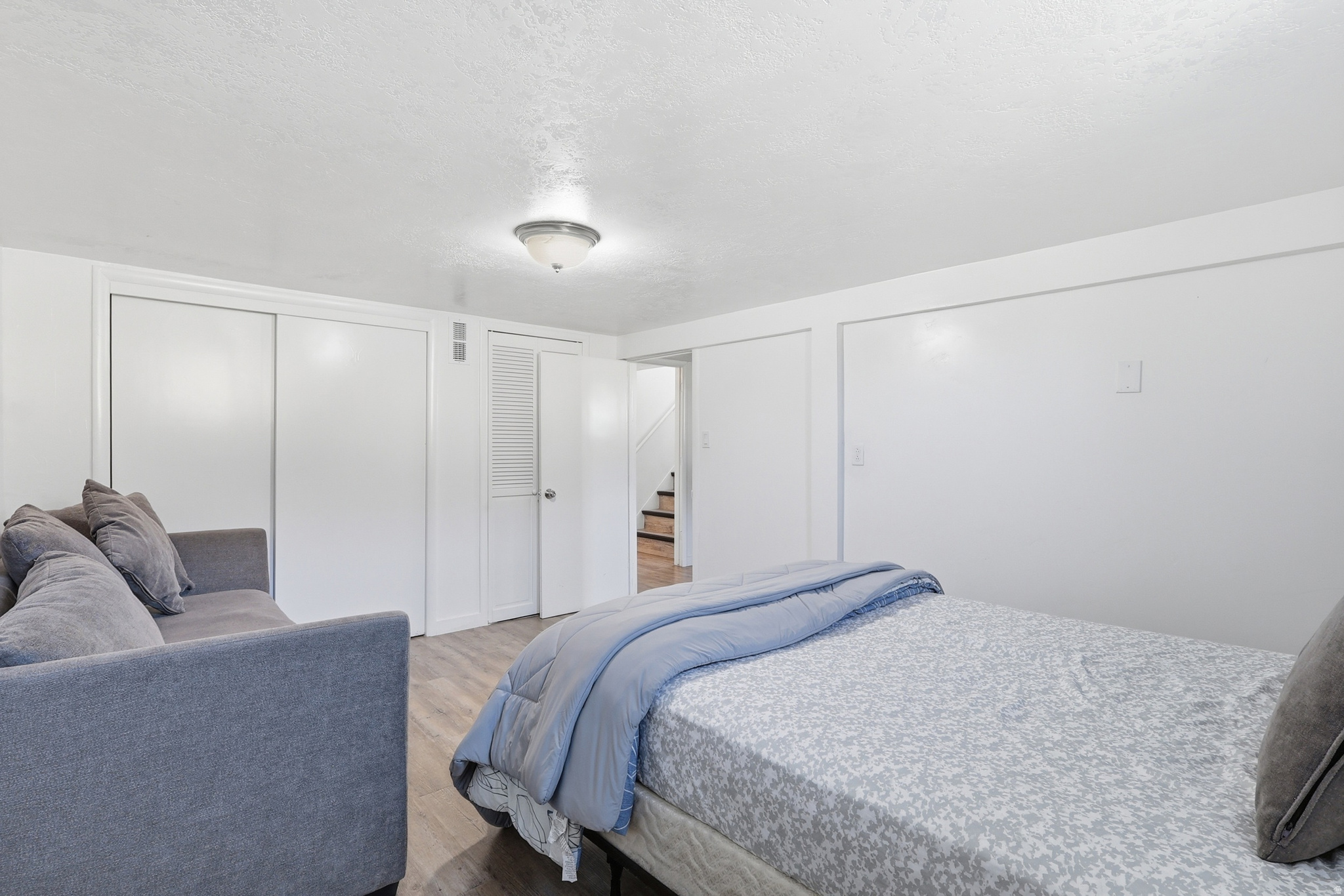 BEVERLY PLACE - Residential