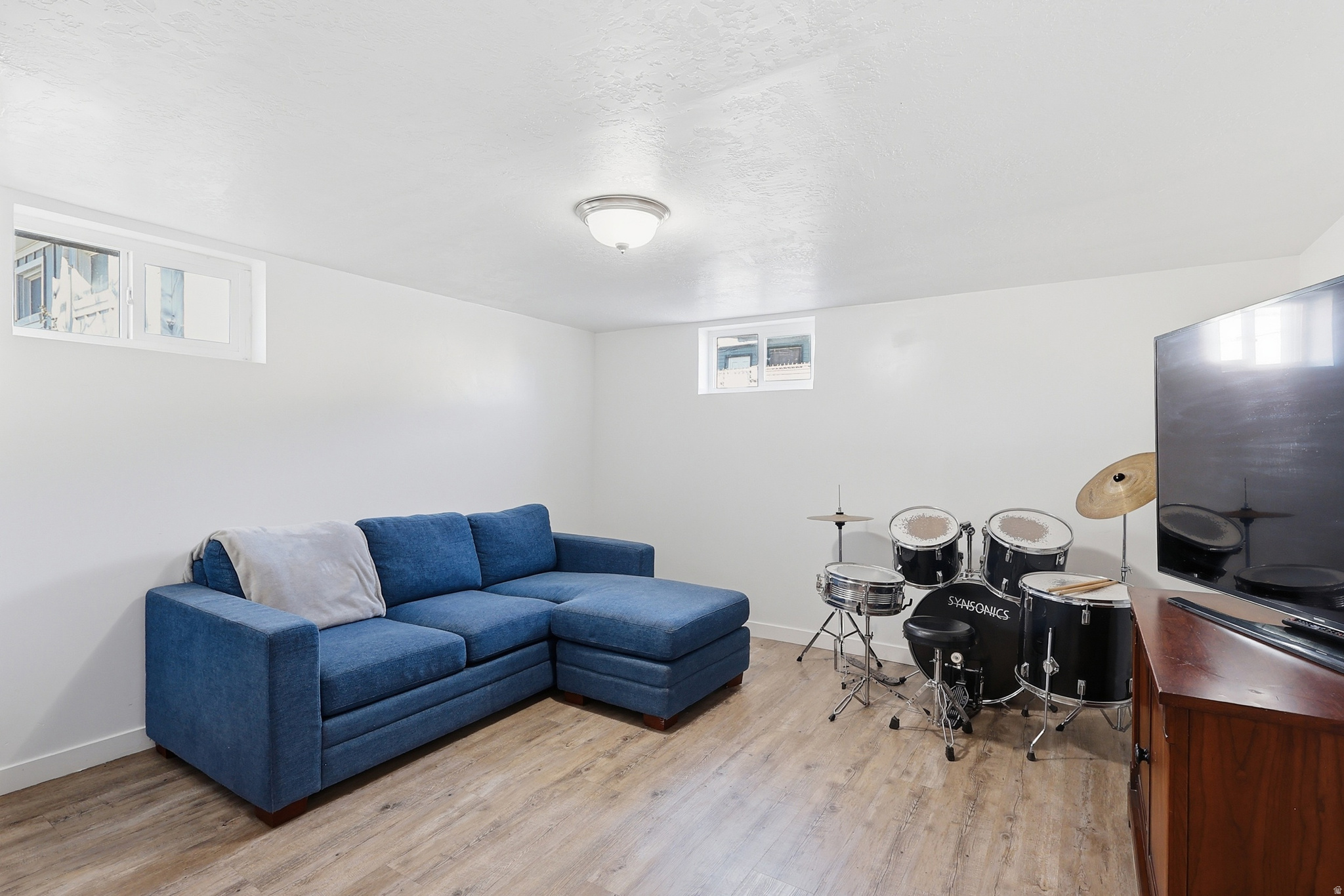 BEVERLY PLACE - Residential