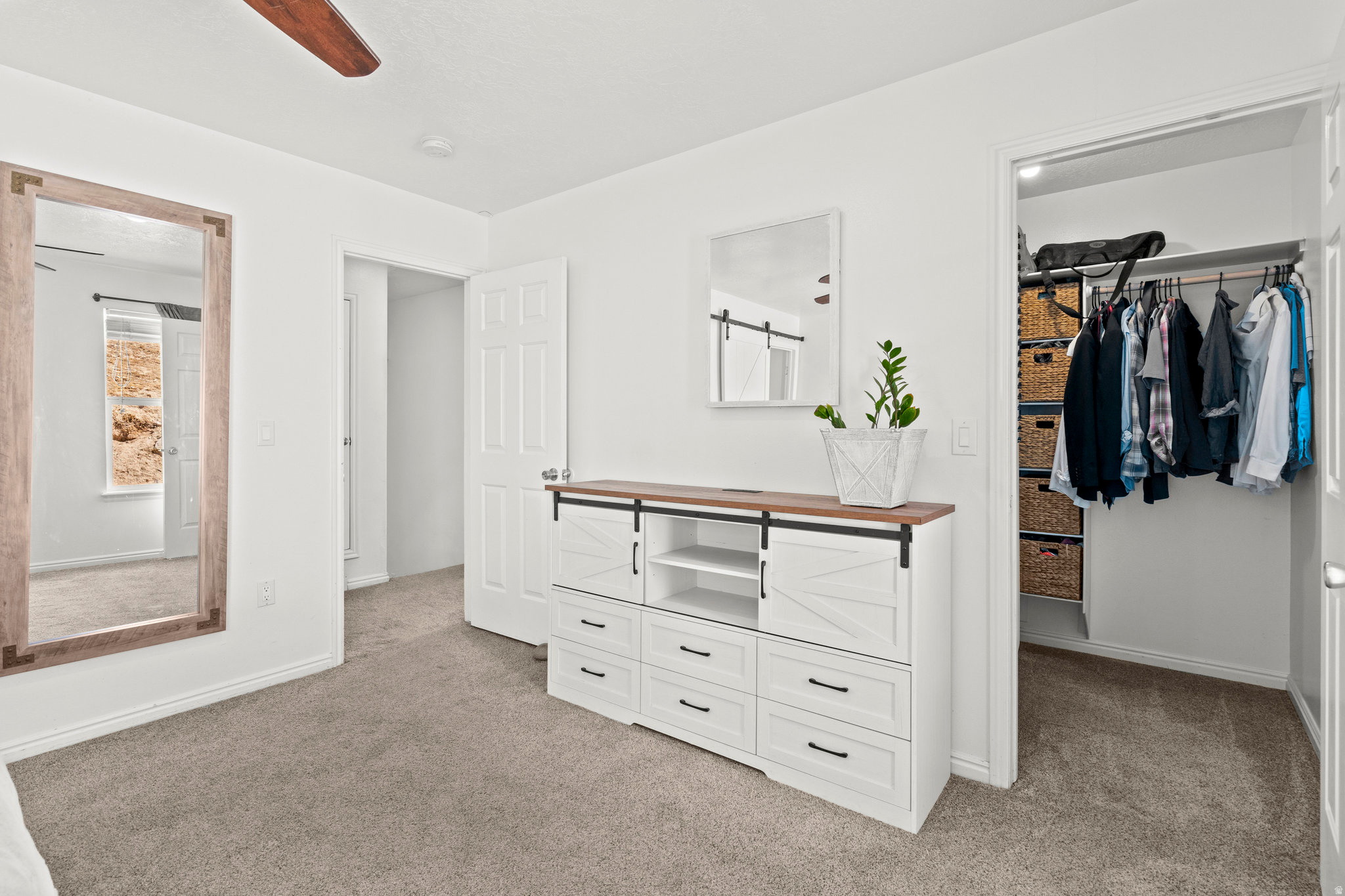 OAKVIEW ESTATES - Residential