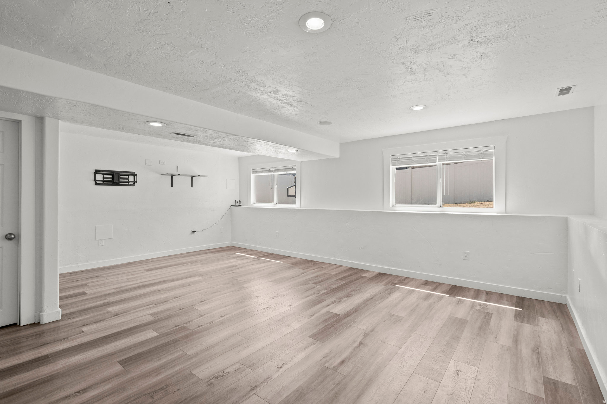 OAKVIEW ESTATES - Residential