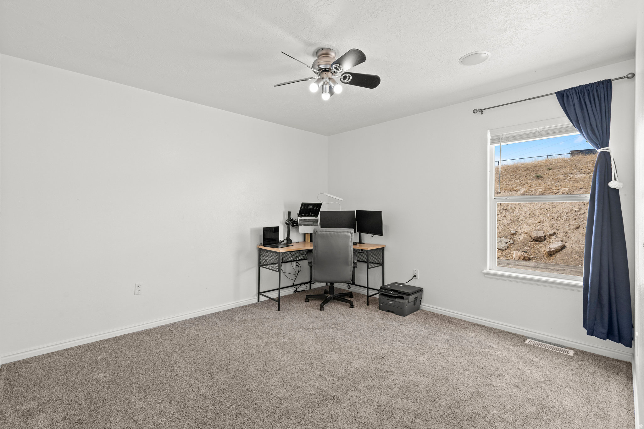 OAKVIEW ESTATES - Residential