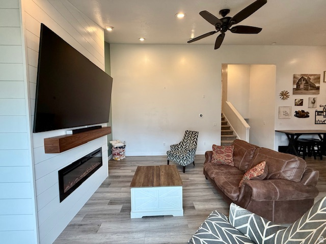 OAKVIEW ESTATES - Residential