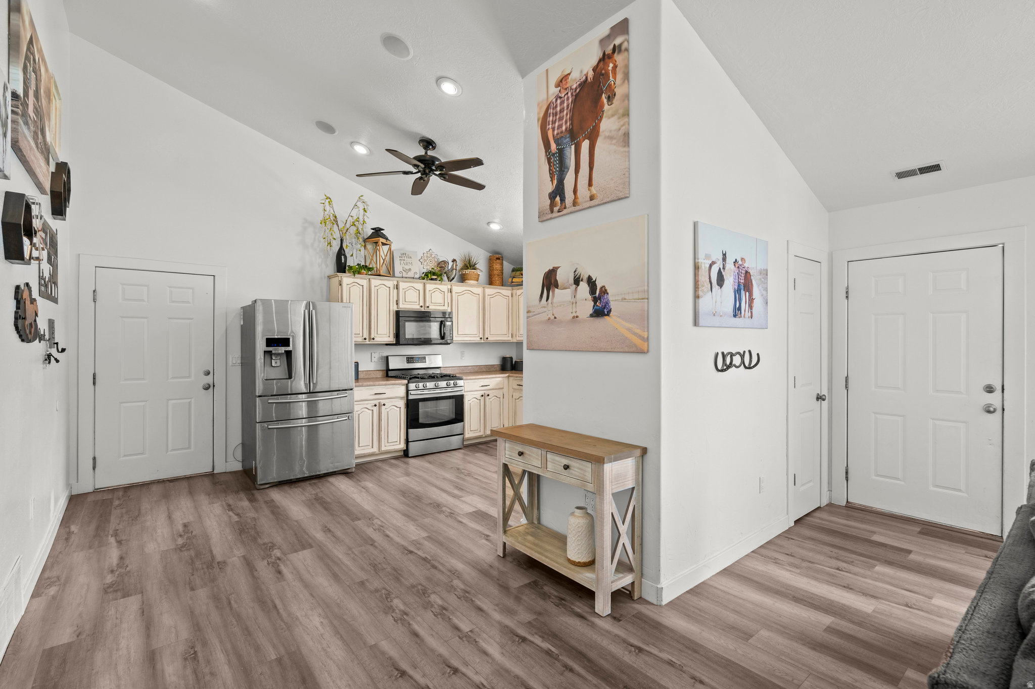 OAKVIEW ESTATES - Residential