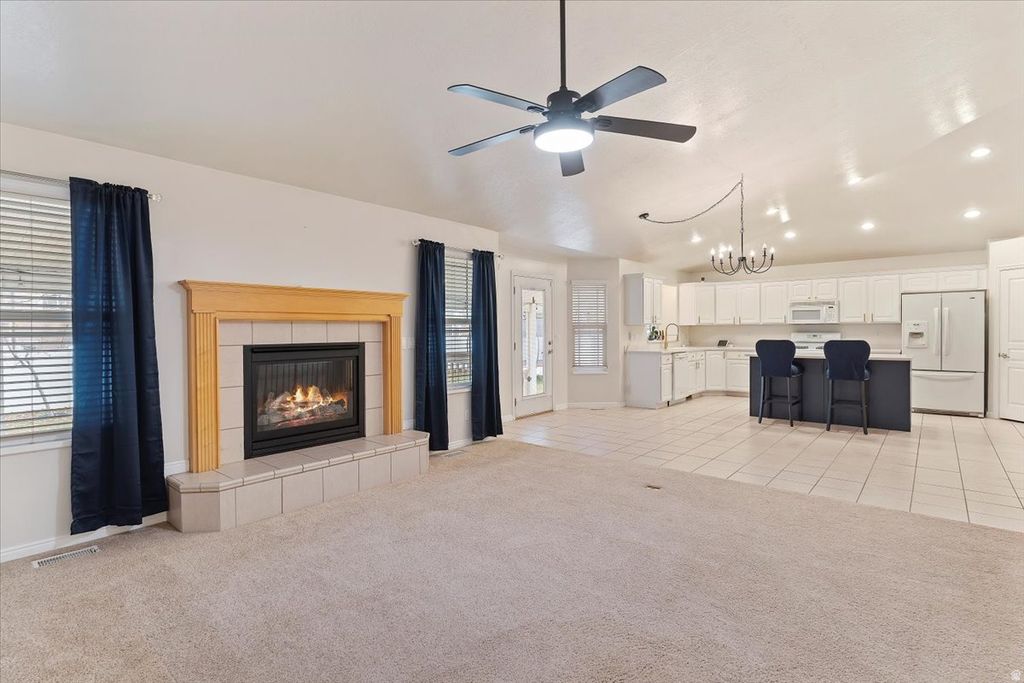 Photo of 1282 W 3150 S, Syracuse, UT 84075 (MLS # 2128134)
