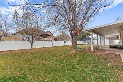 Tiny photo for 1282 W 3150 S, Syracuse, UT 84075 (MLS # 2128134)