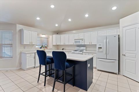 Tiny photo for 1282 W 3150 S, Syracuse, UT 84075 (MLS # 2128134)
