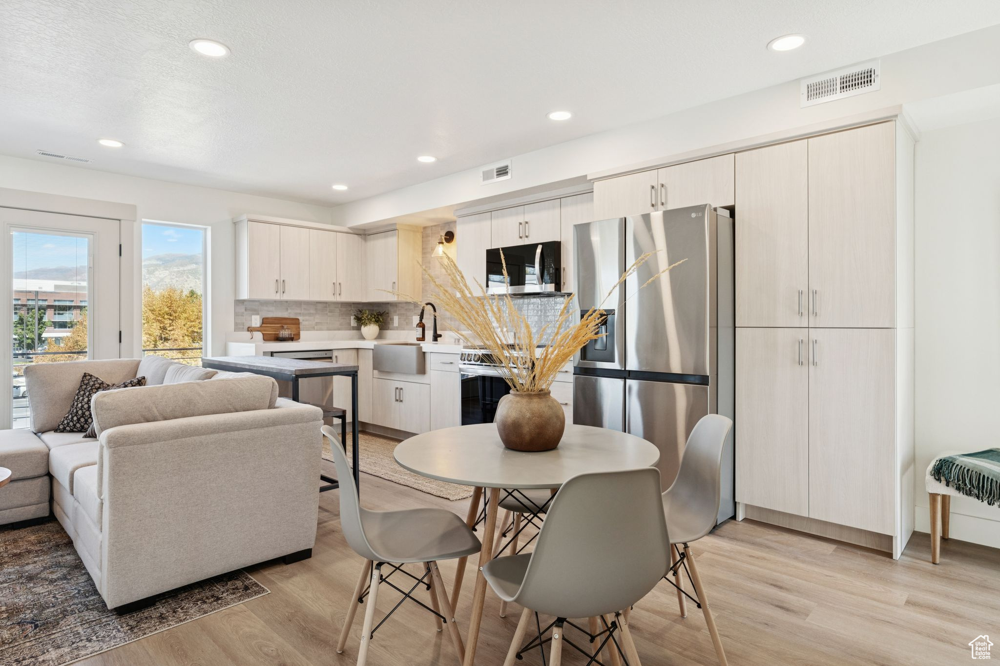 THE BROOKS ON MAIN - Residential