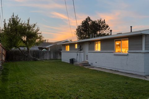 Tiny photo for 664 E 5720 S, Murray, UT 84107 (MLS # 2153380)
