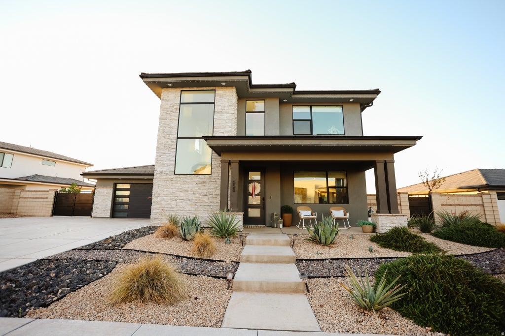 Photo of 658 OWEN DR, Saint George, UT 84790 (MLS # 2175619)