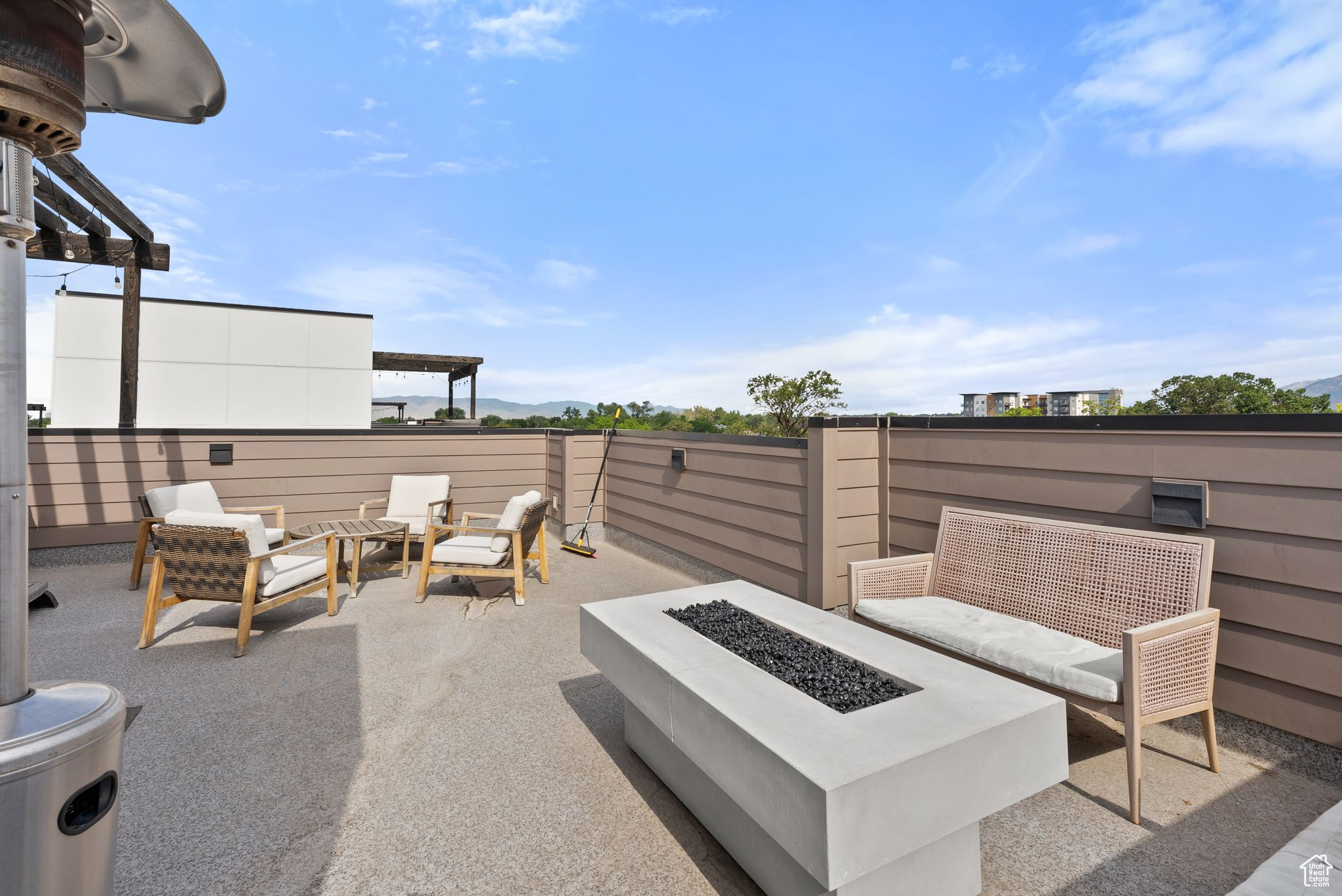 250 I STREET - Residential