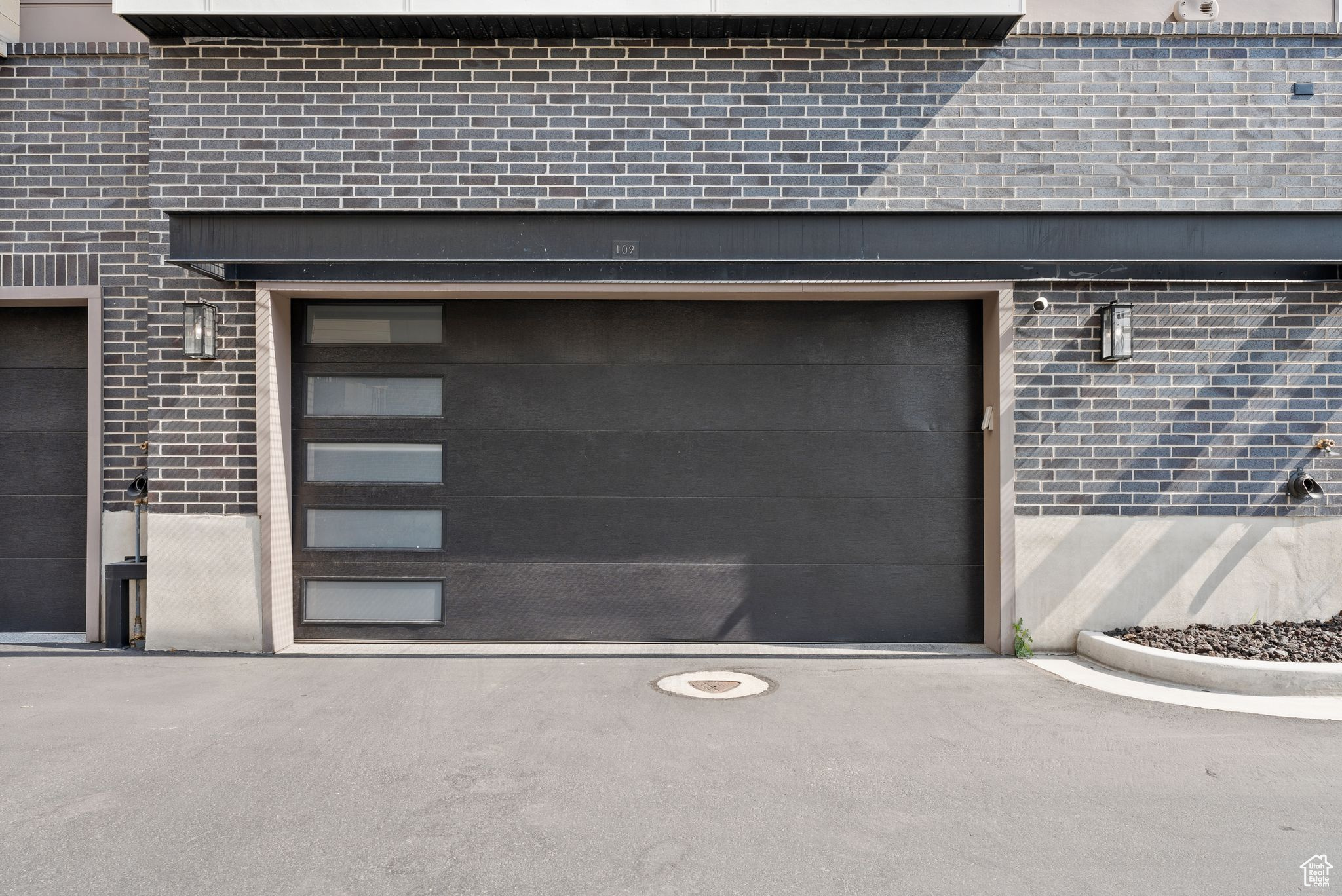 250 I STREET - Residential