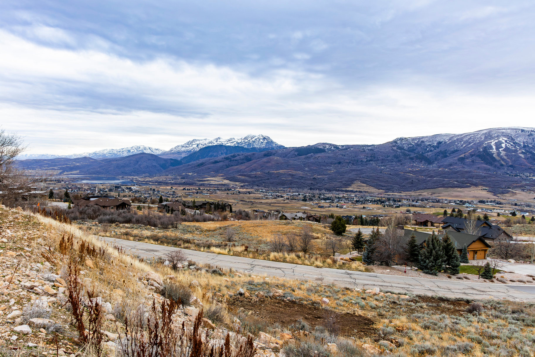 THE HIGHLANDS - Land