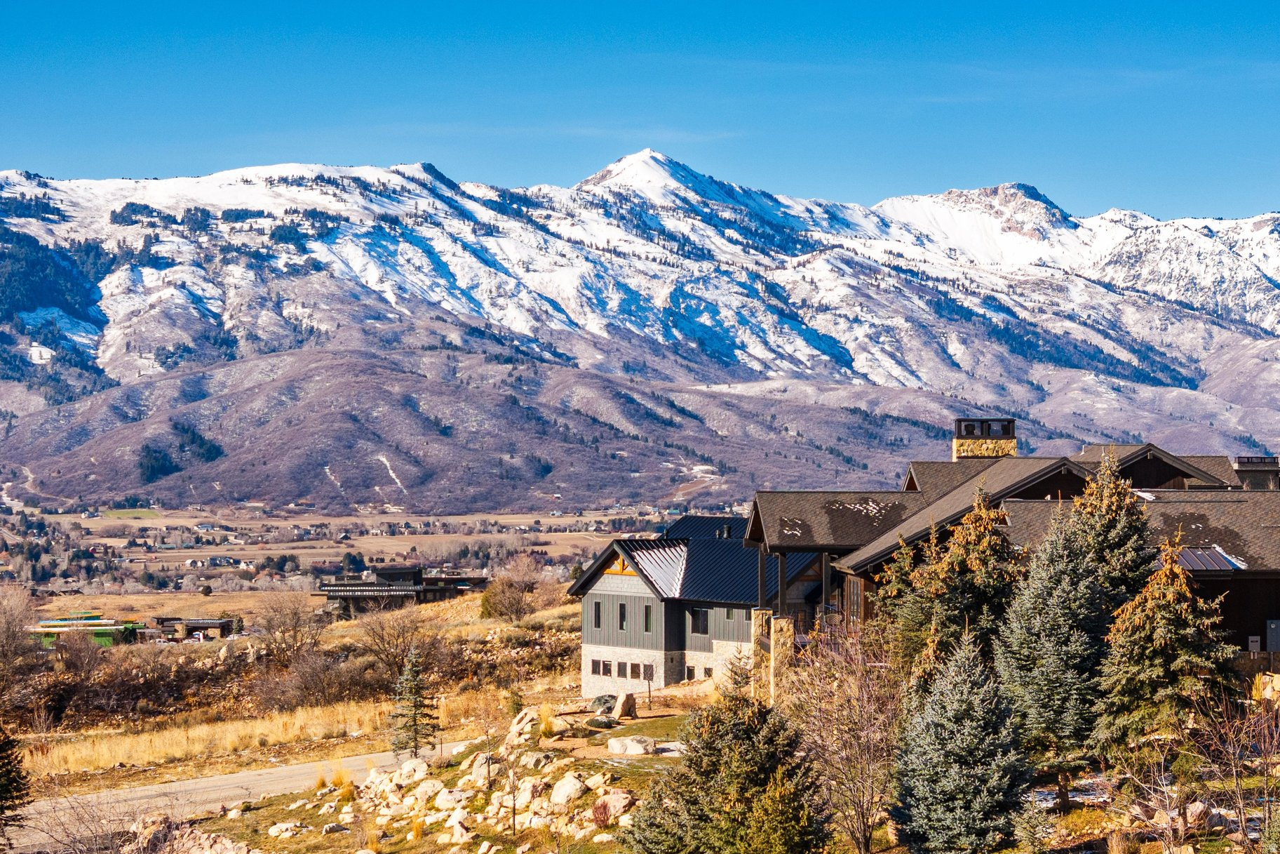 THE HIGHLANDS - Land