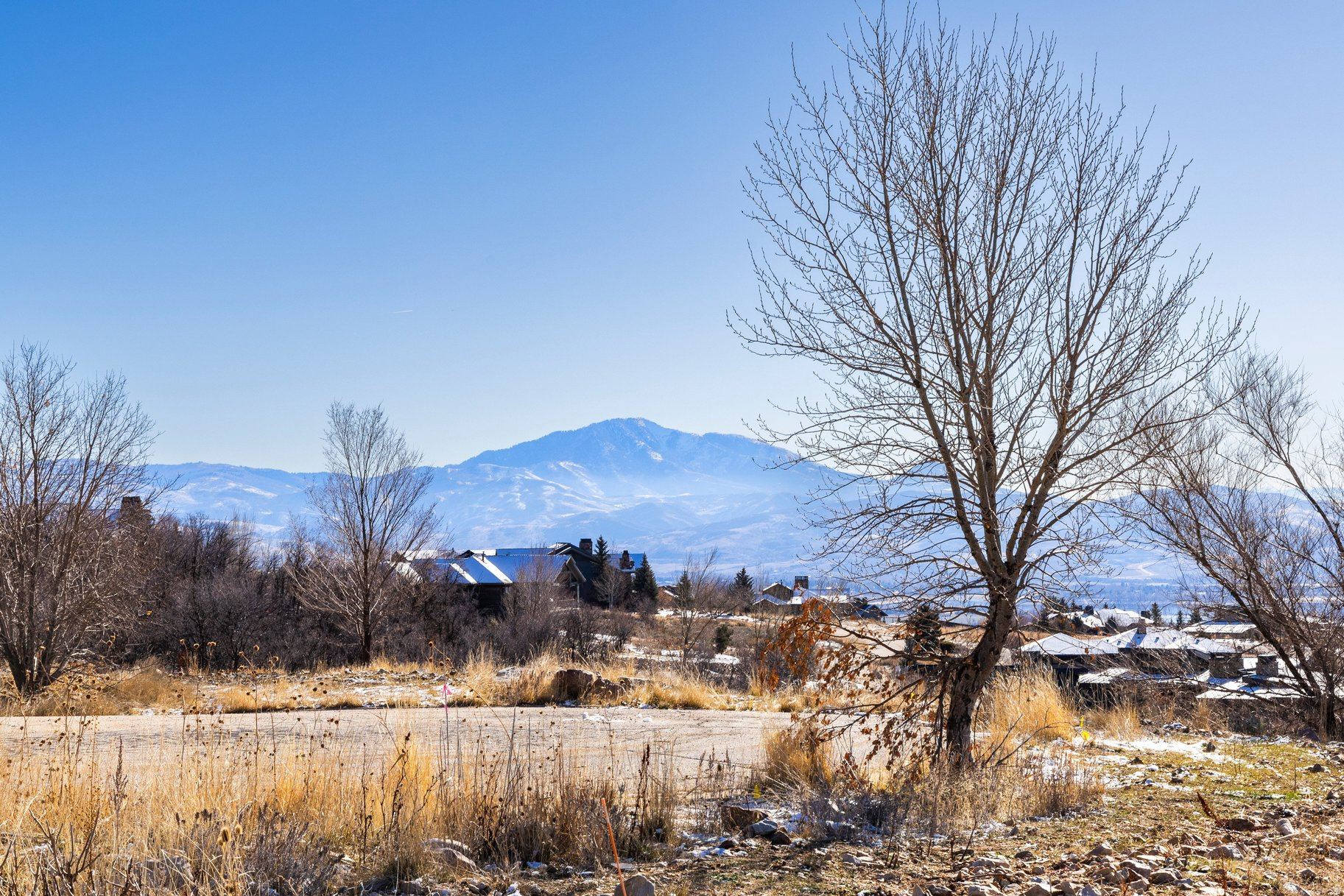 THE HIGHLANDS - Land