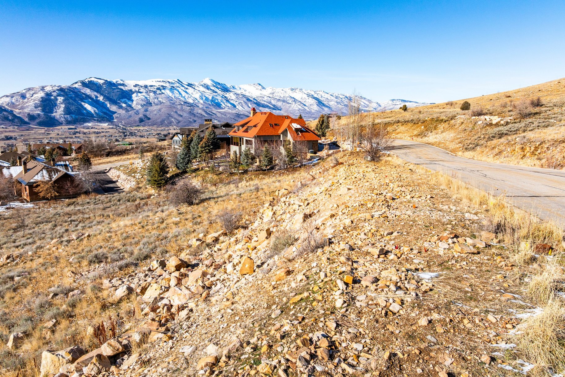 THE HIGHLANDS - Land