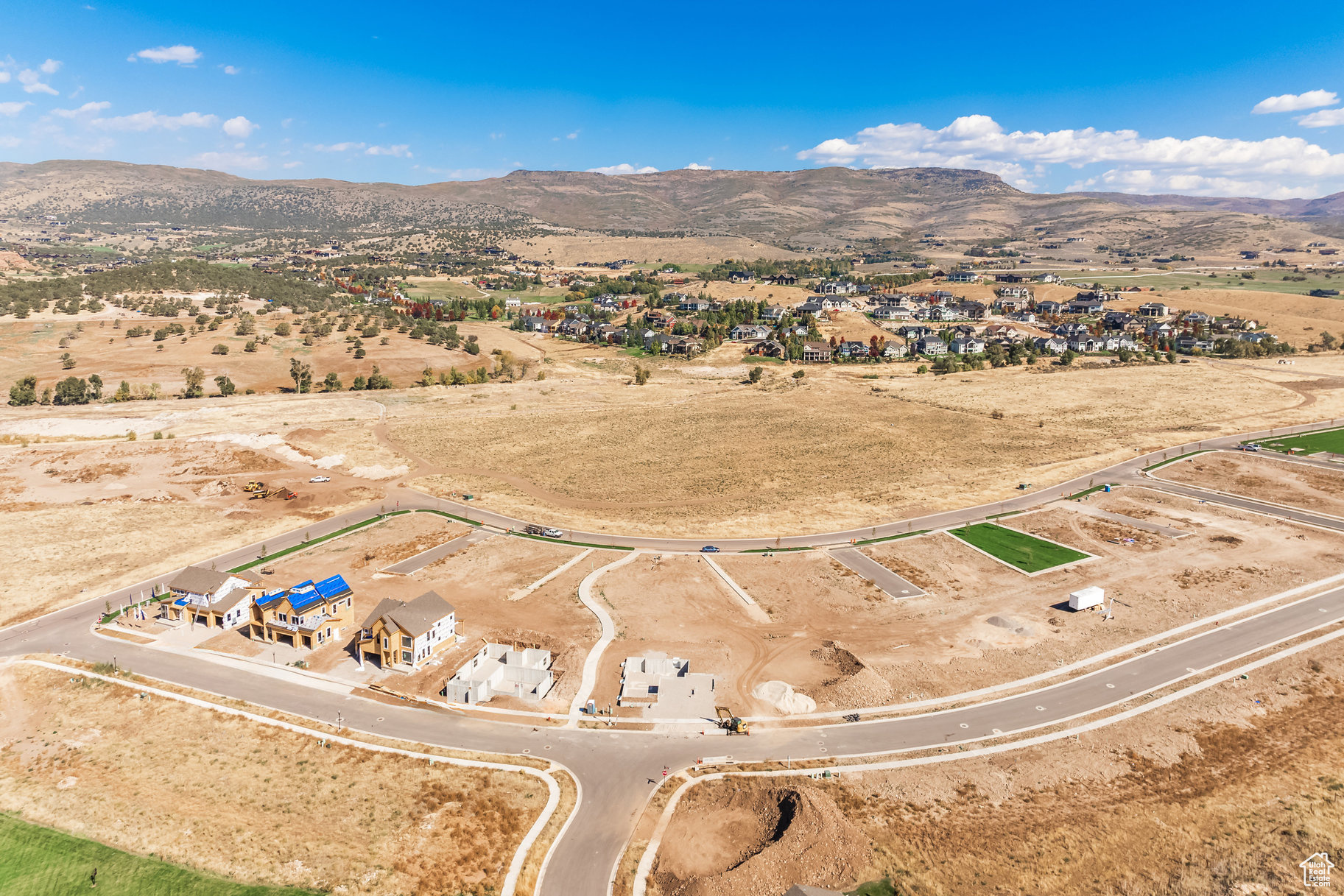 THE CROSSING - Residential