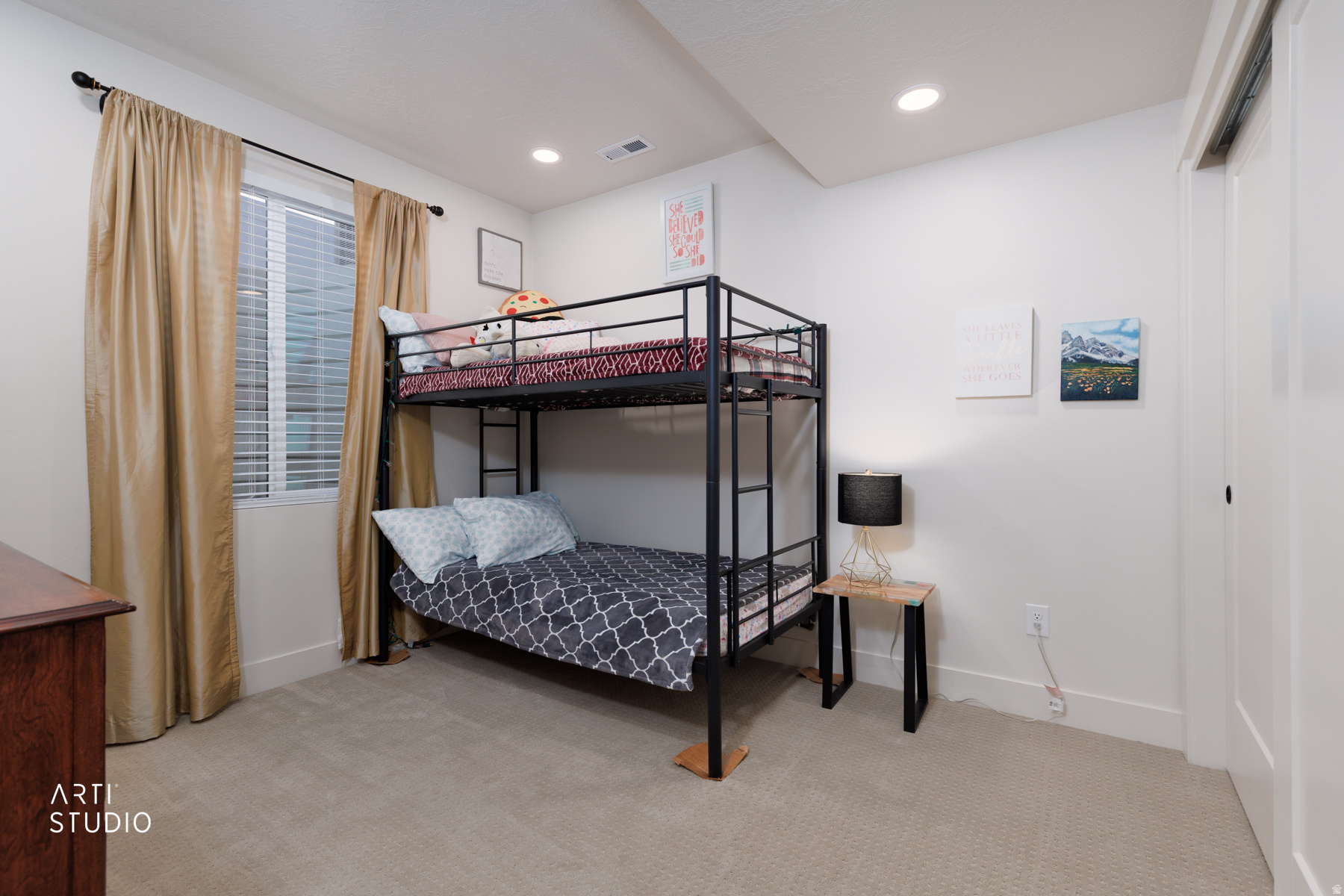 WILLOW CREEK - Residential