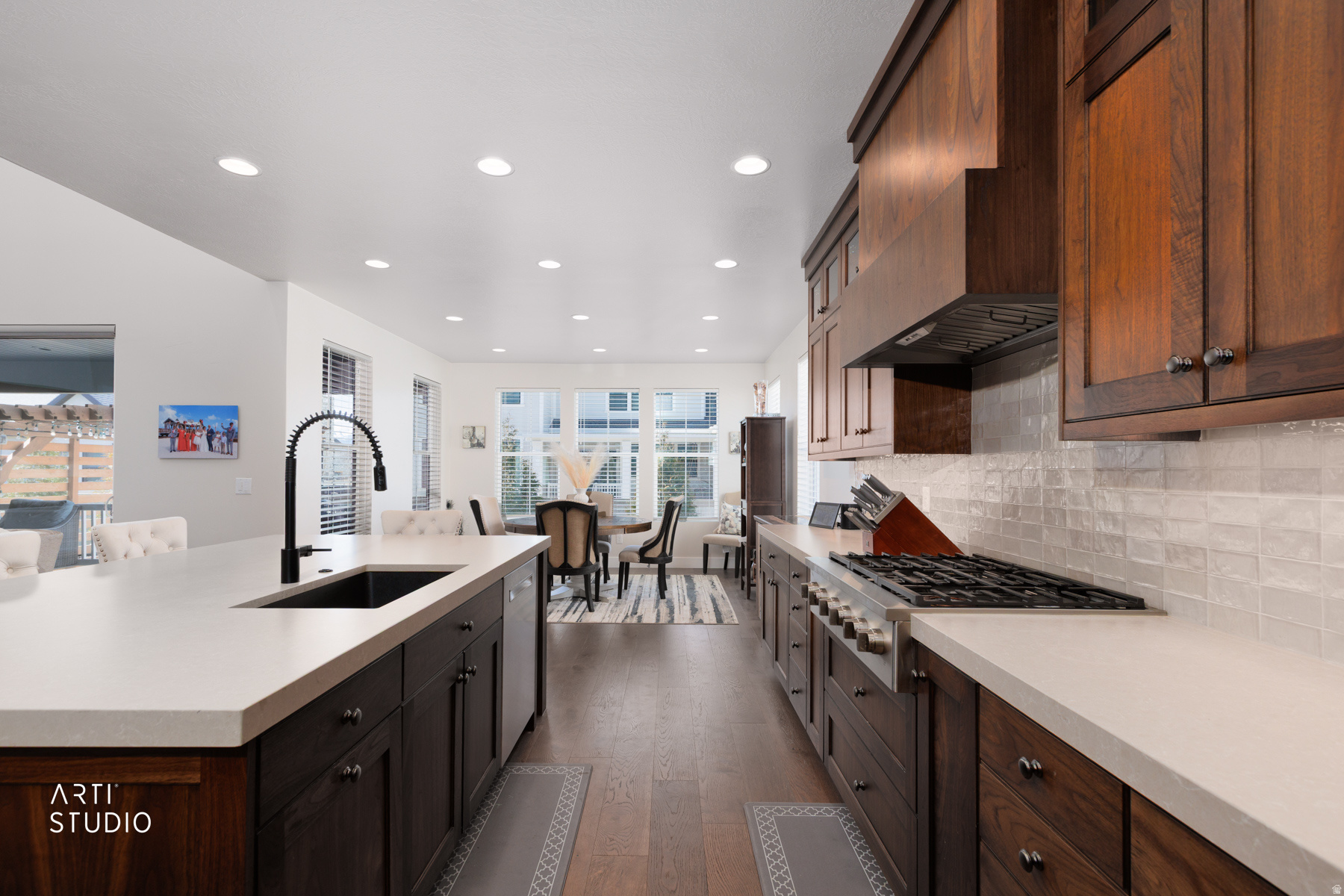 WILLOW CREEK - Residential