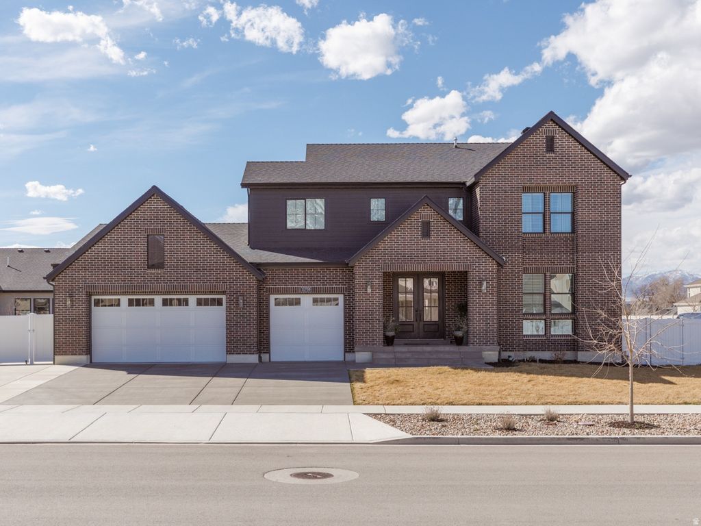 Photo of 11708 S ENGELMANN DR, Draper, UT 84020 (MLS # 2143901)