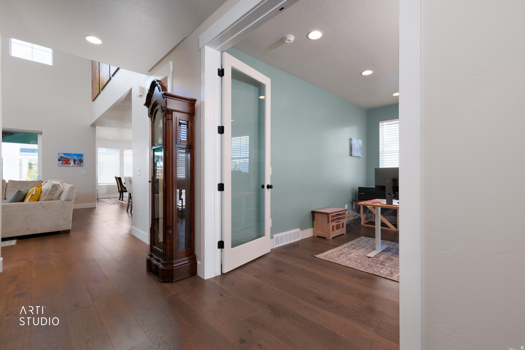 WILLOW CREEK - Residential