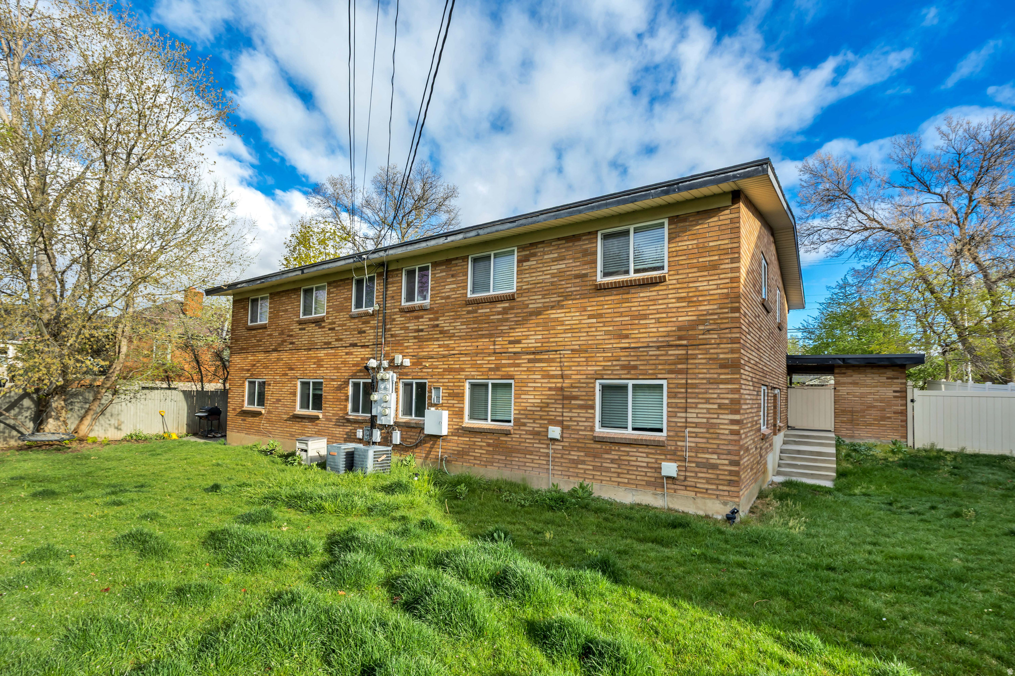 BLUE RIBBON ACRES - Residential Income