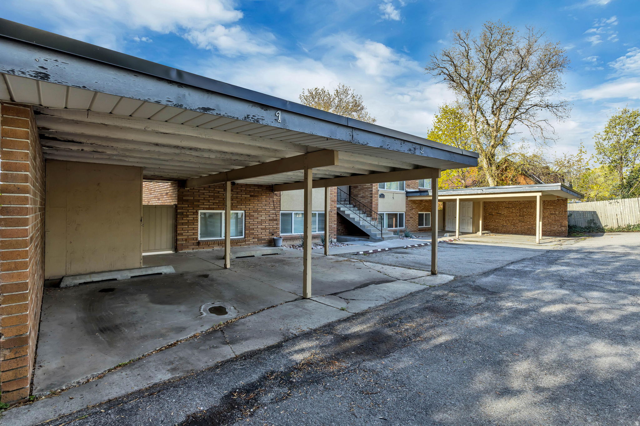 BLUE RIBBON ACRES - Residential Income
