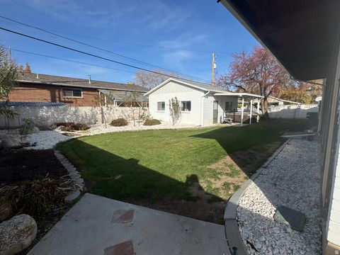 Tiny photo for 6098 S 520 E, Murray, UT 84107 (MLS # 2123959)