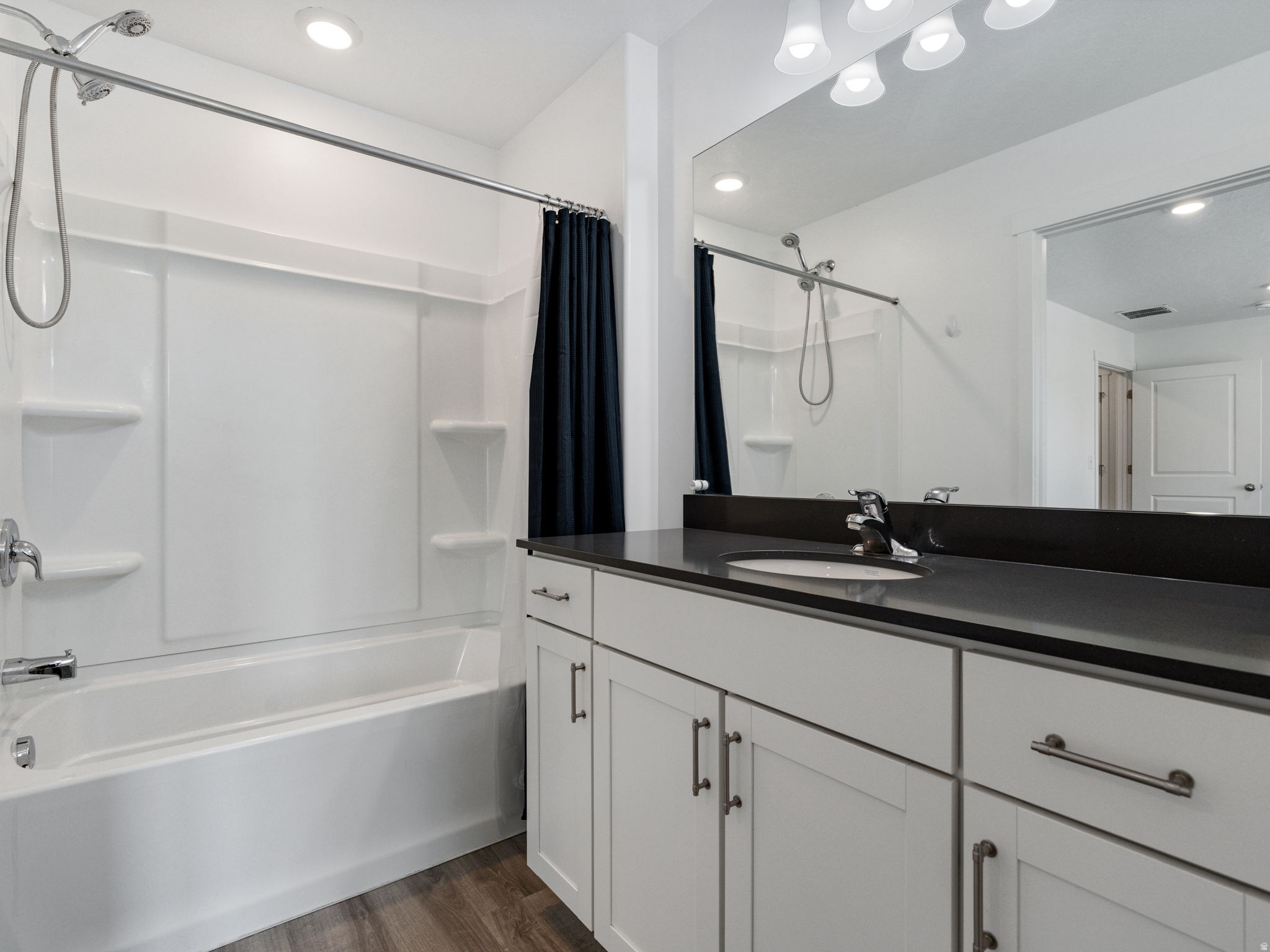 SOMMERSET COURT - Residential