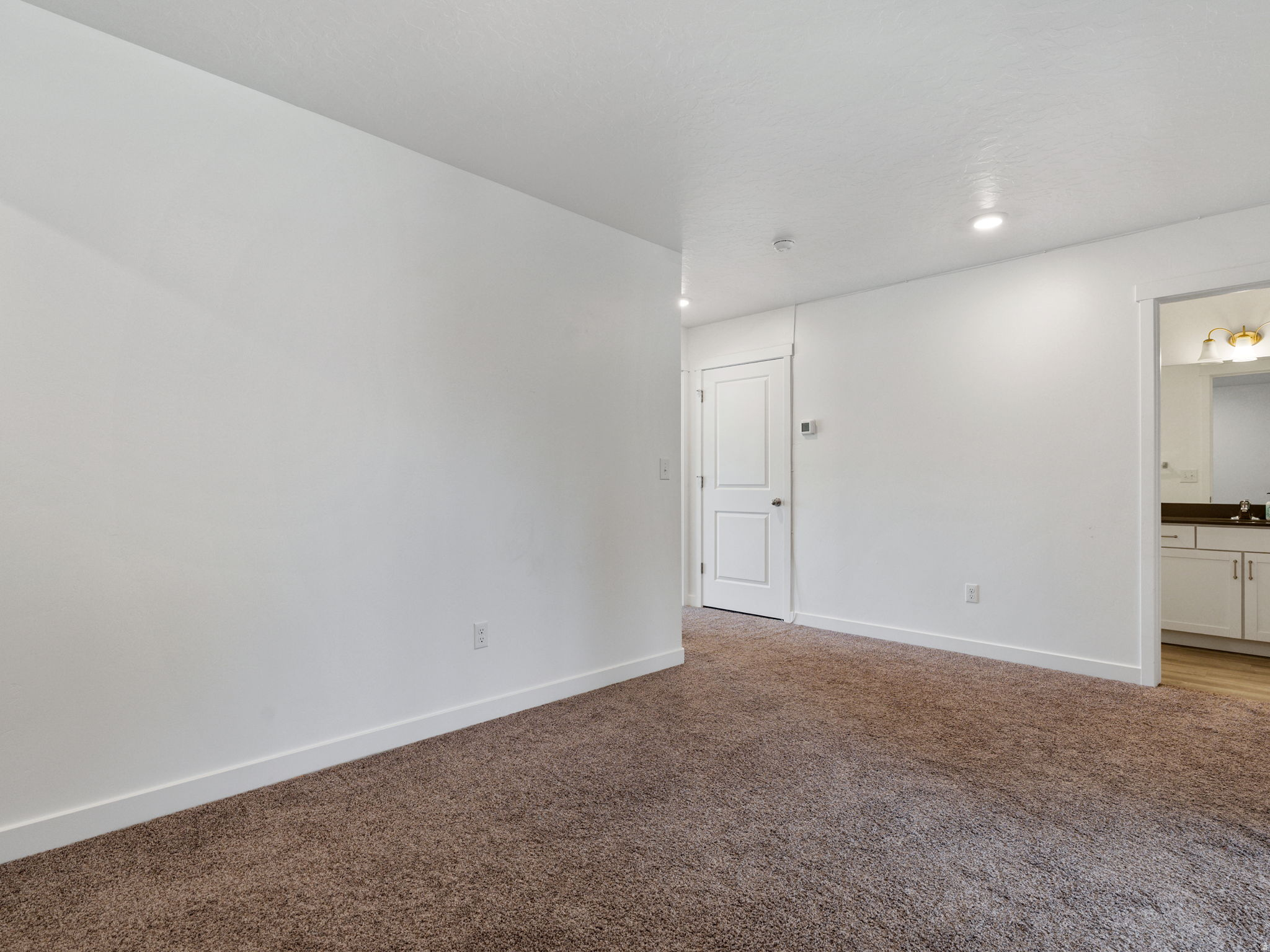 SOMMERSET COURT - Residential