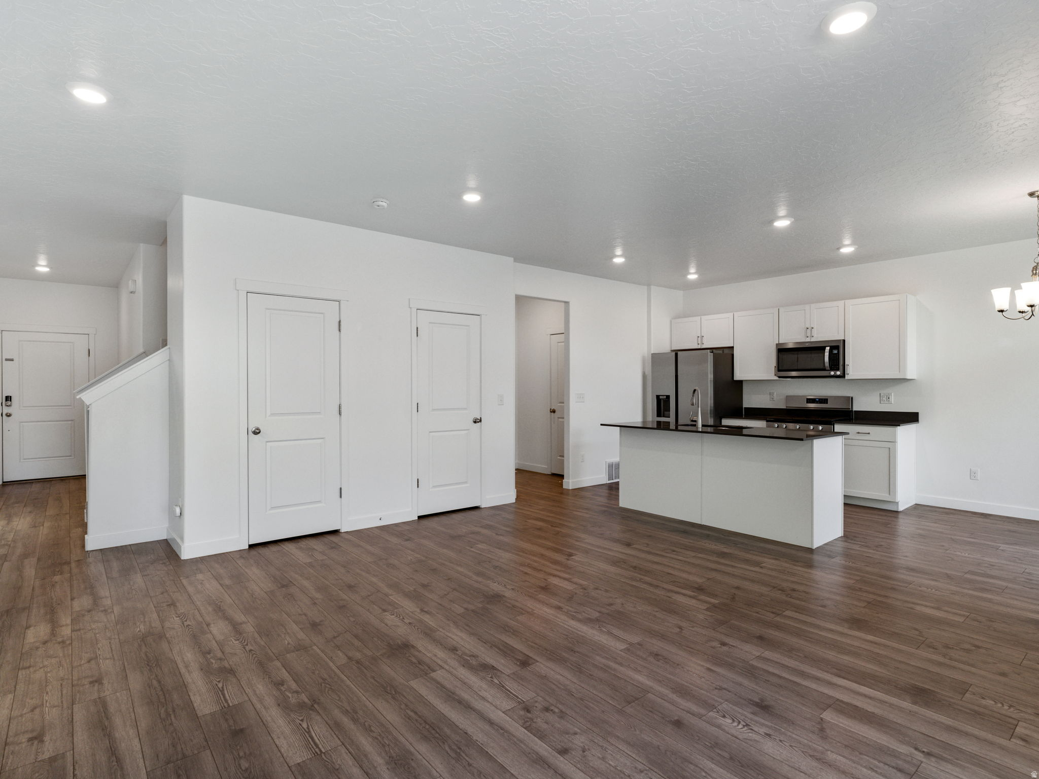 SOMMERSET COURT - Residential