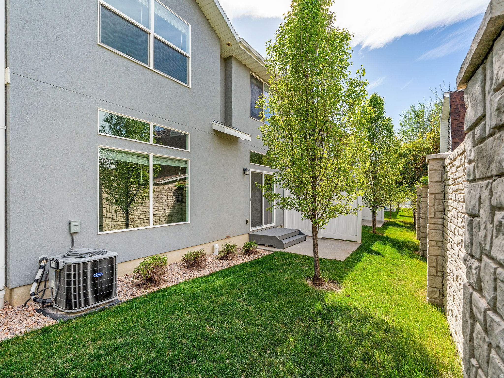 SOMMERSET COURT - Residential