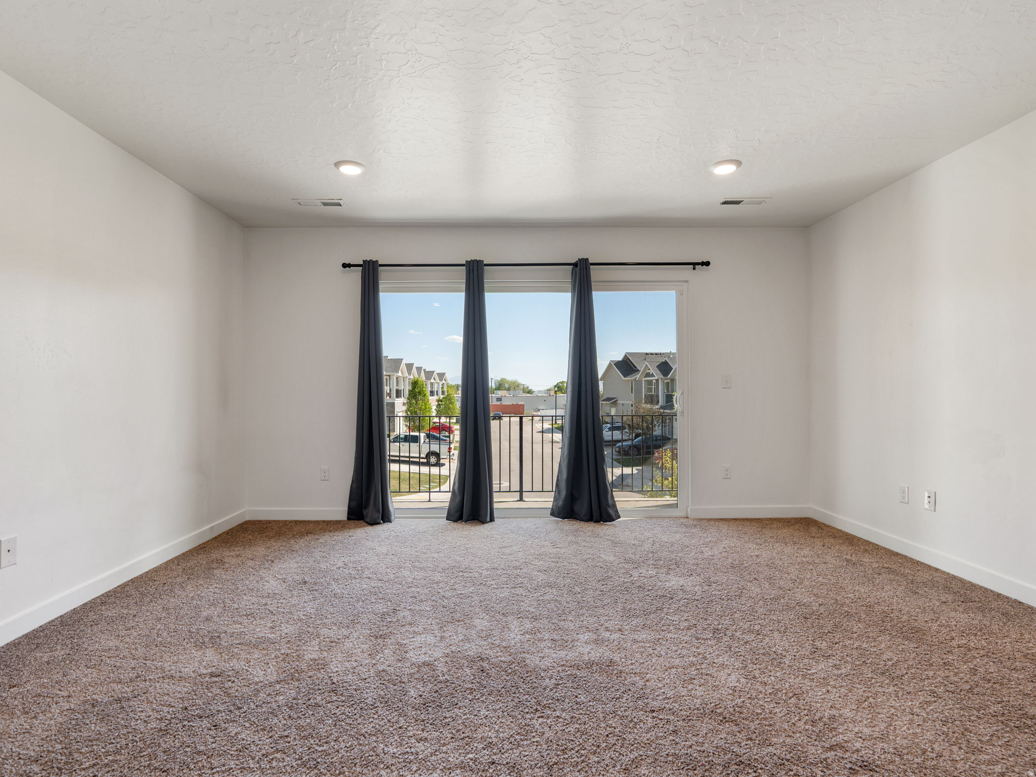 SOMMERSET COURT - Residential