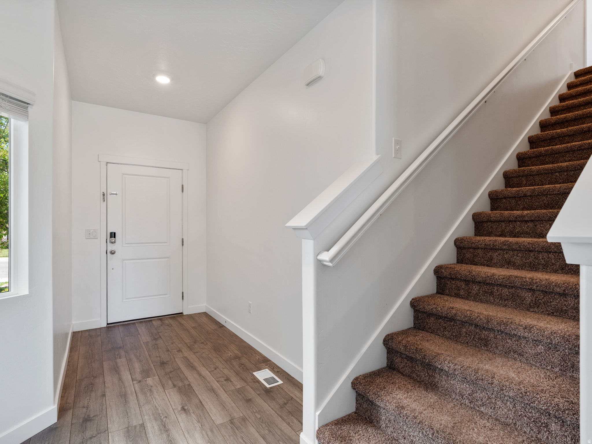 SOMMERSET COURT - Residential