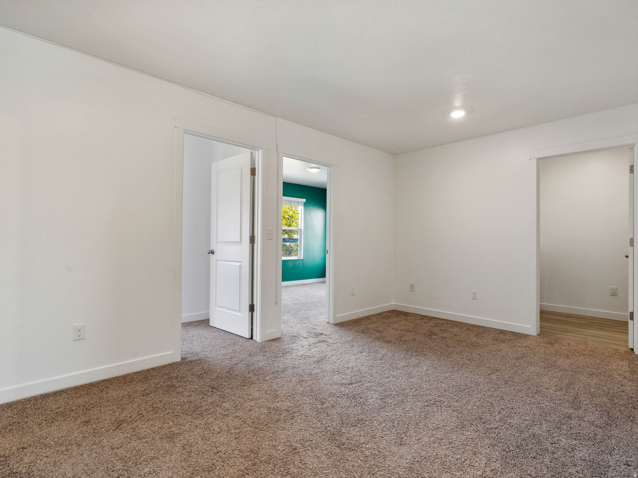 SOMMERSET COURT - Residential