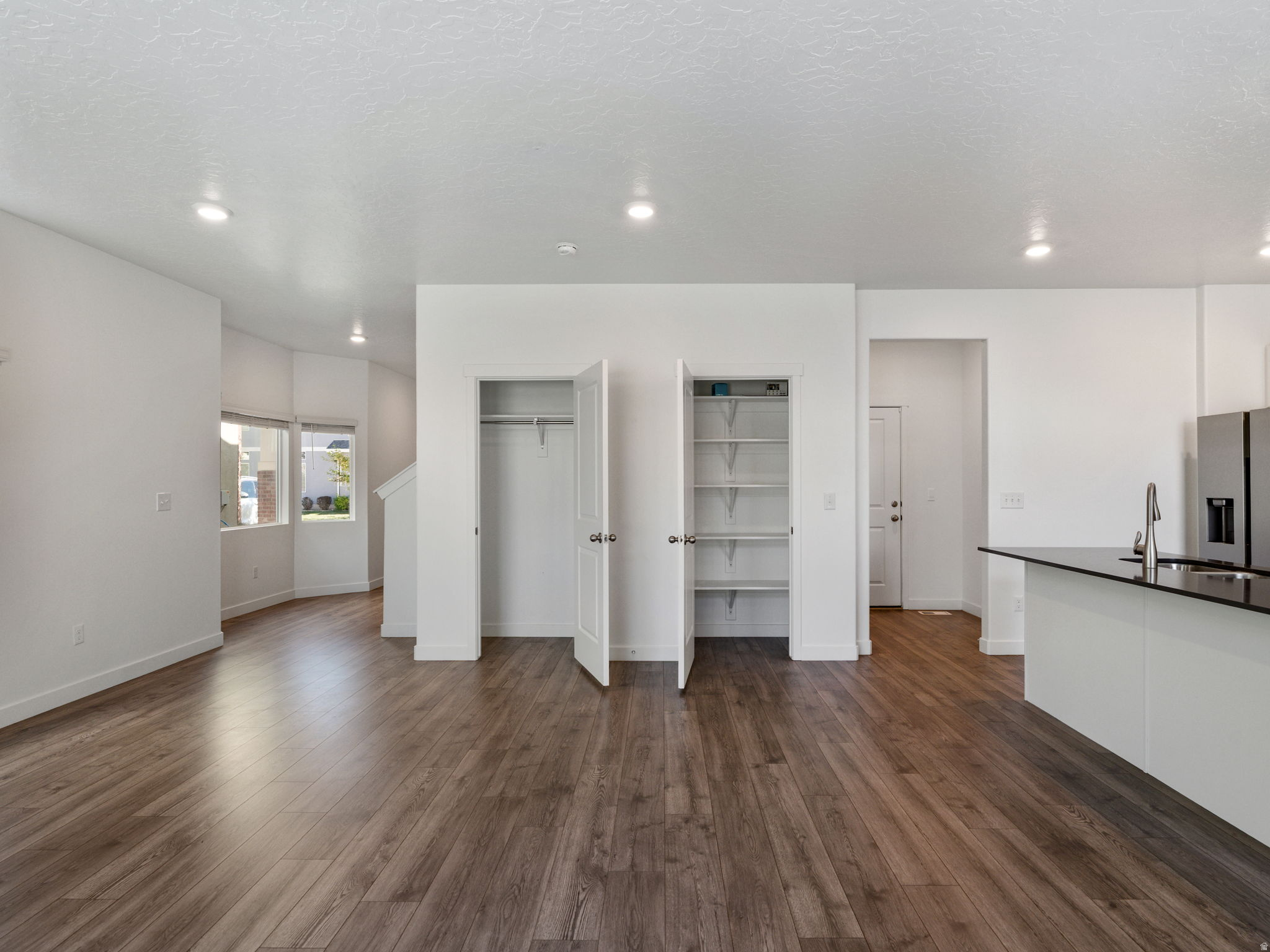 SOMMERSET COURT - Residential