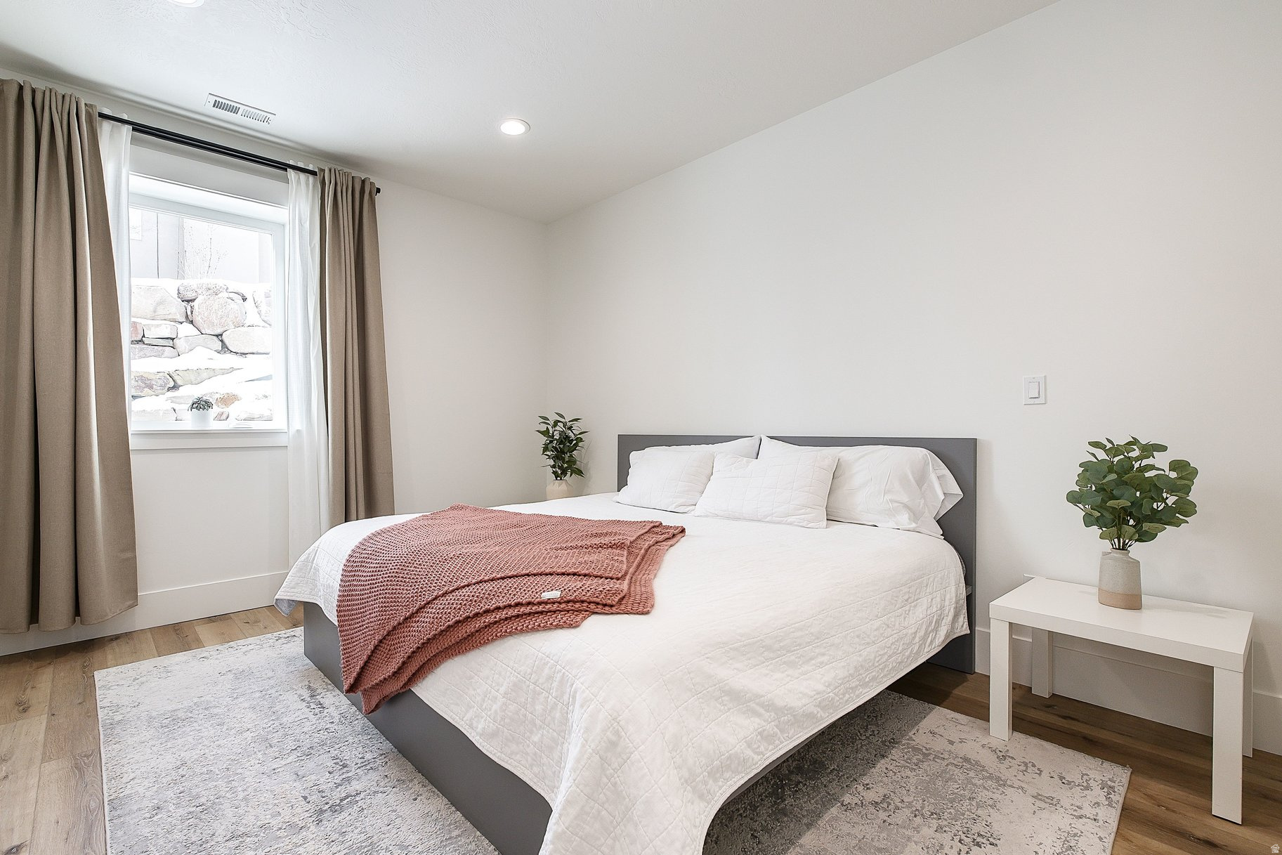 VALLEY HILLS ESTATES - Residential