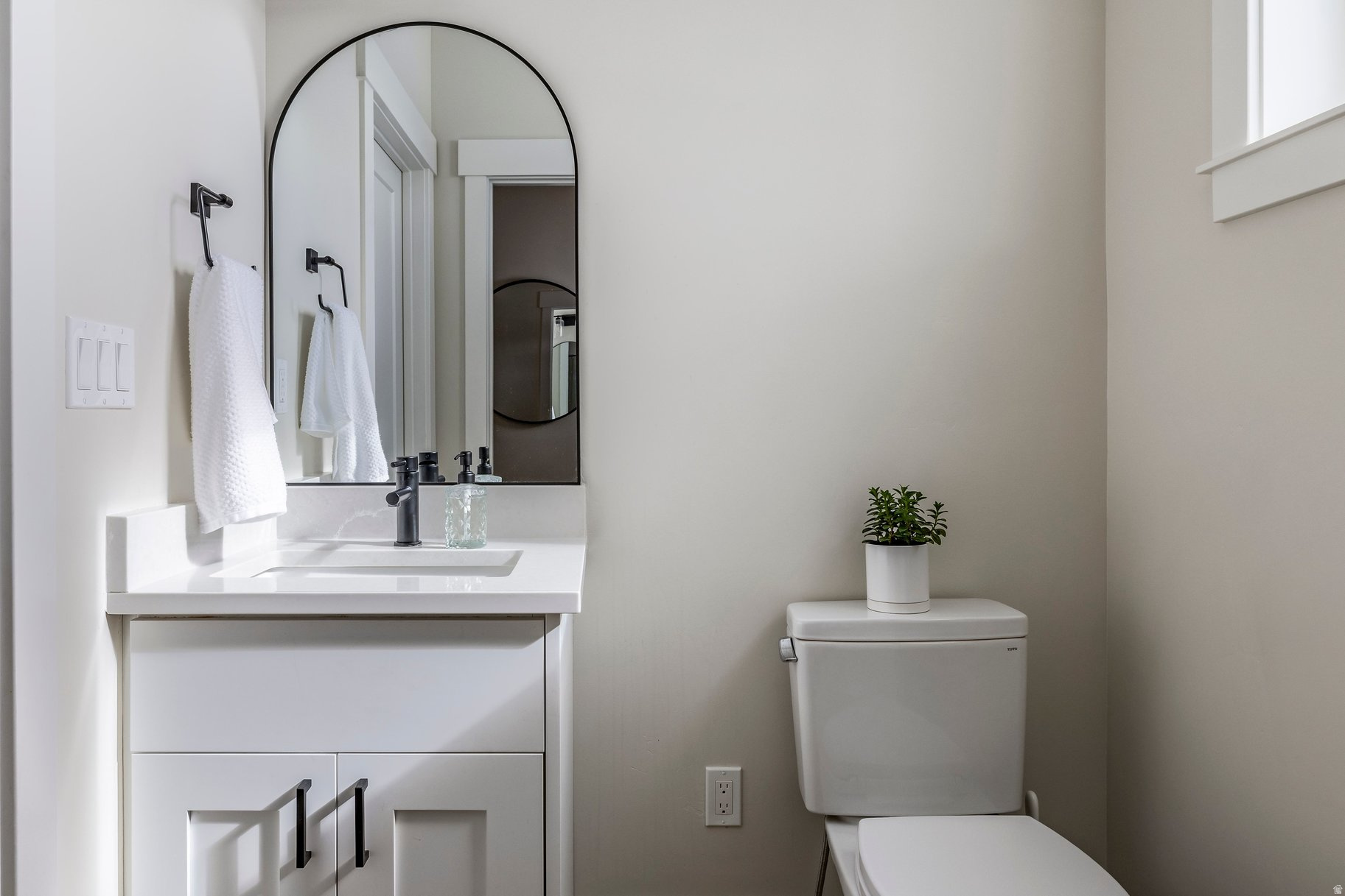 VALLEY HILLS ESTATES - Residential