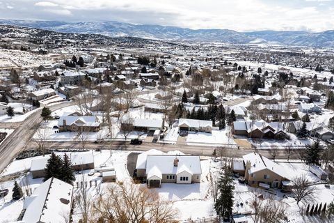 Tiny photo for 775 LAKEVIEW DR, Heber City, UT 84032 (MLS # 2139099)