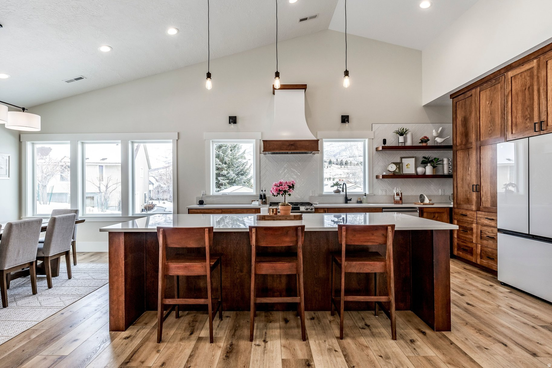 VALLEY HILLS ESTATES - Residential