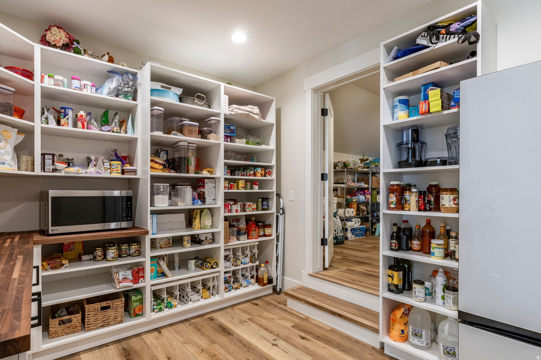 VALLEY HILLS ESTATES - Residential