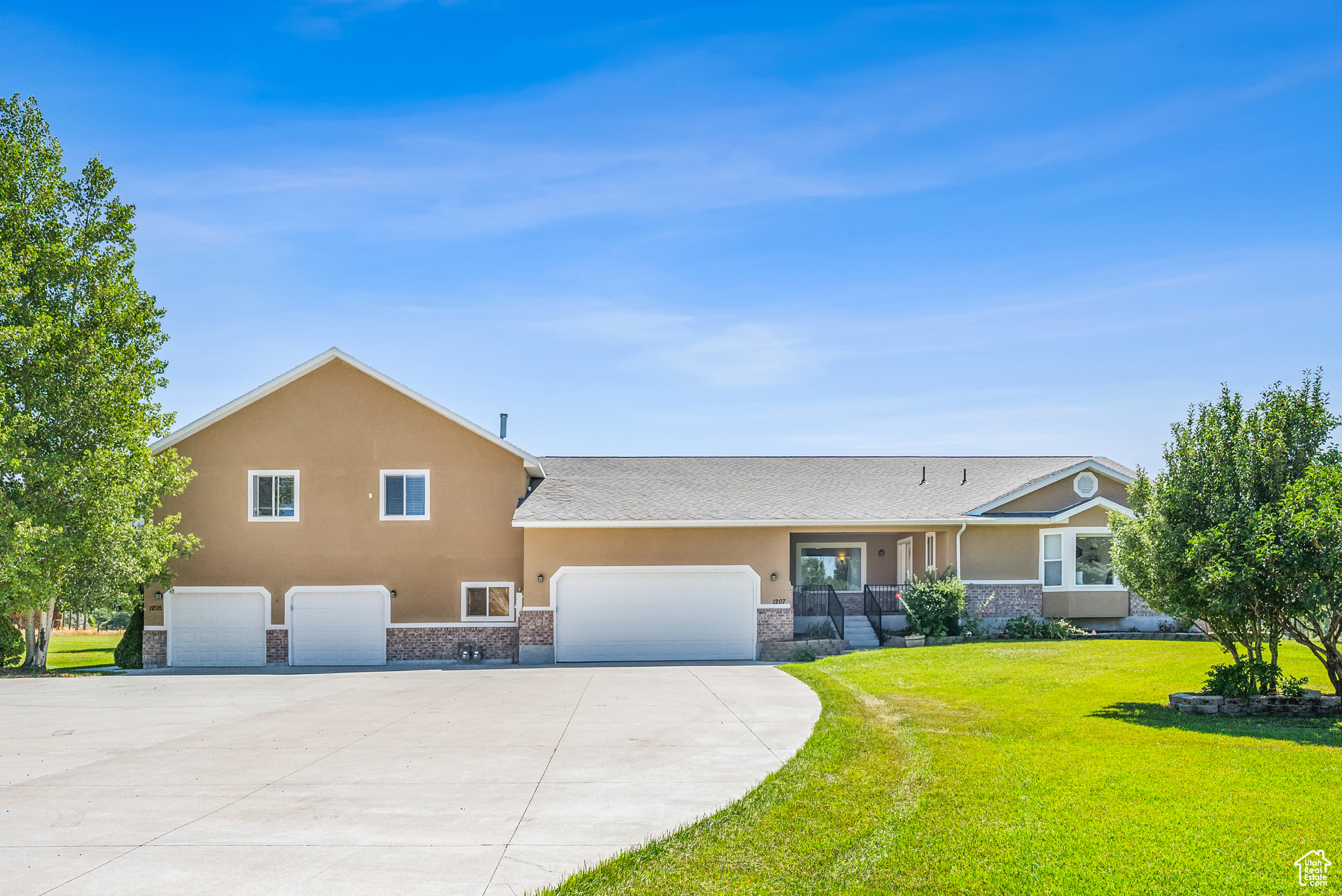 1207 Cow Alley Cir, Oakley, Utah image 1