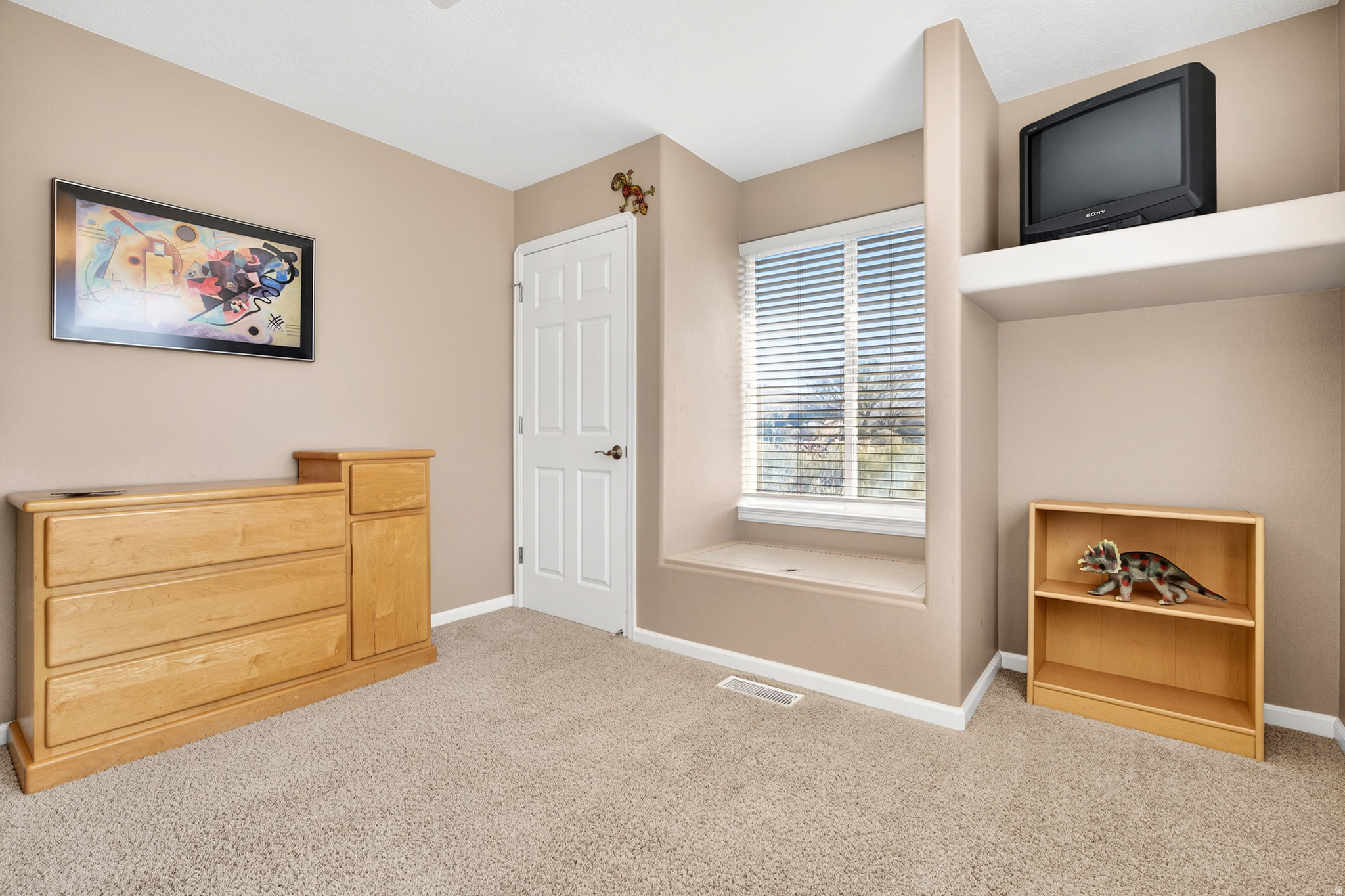 SKY MOUNTAIN - Residential