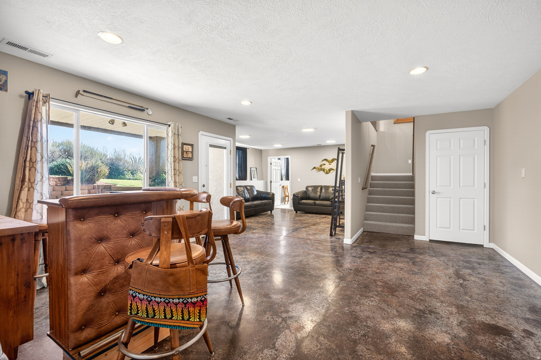 SKY MOUNTAIN - Residential