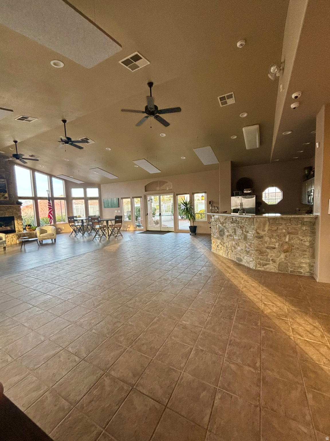 SKY MOUNTAIN - Residential