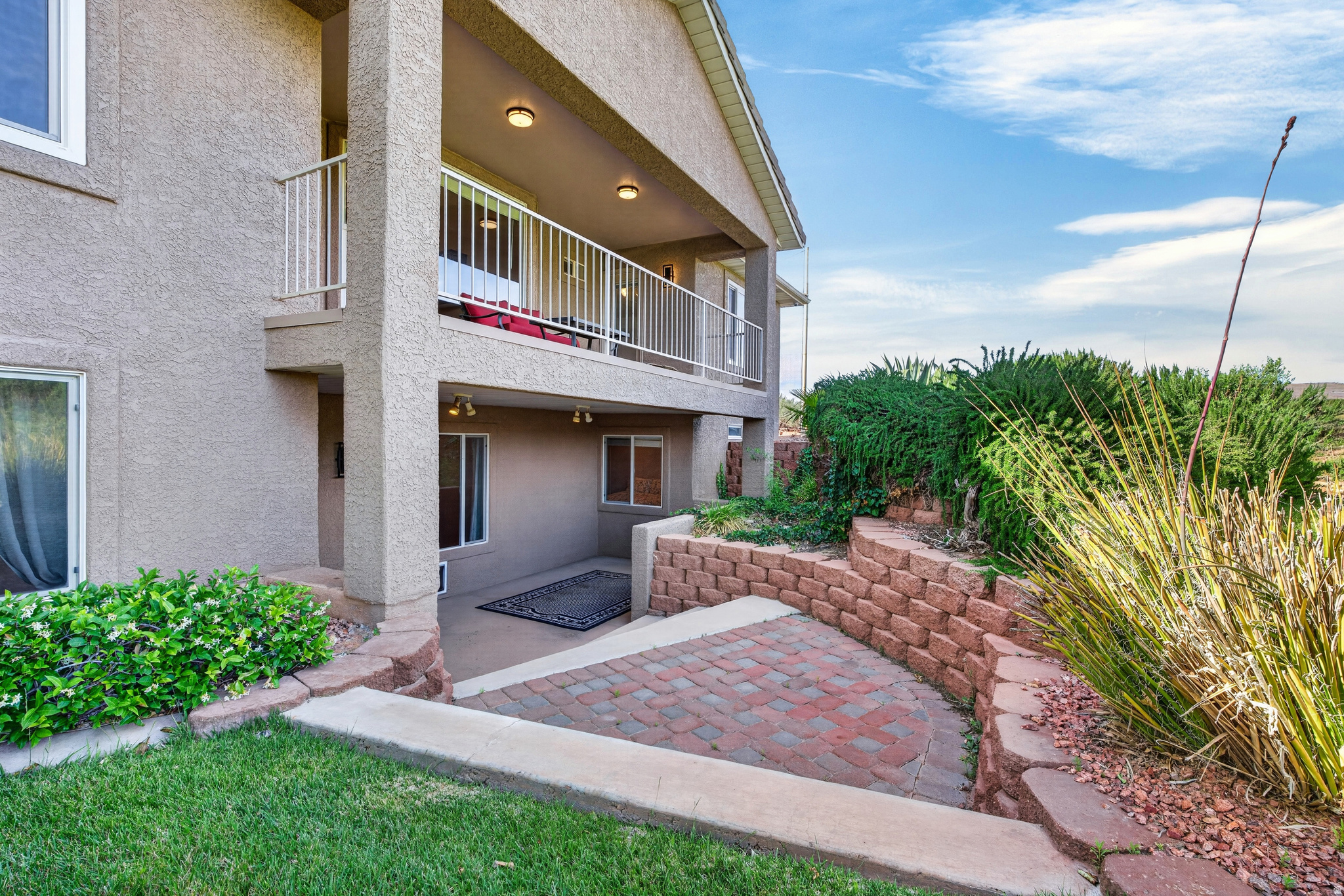 SKY MOUNTAIN - Residential