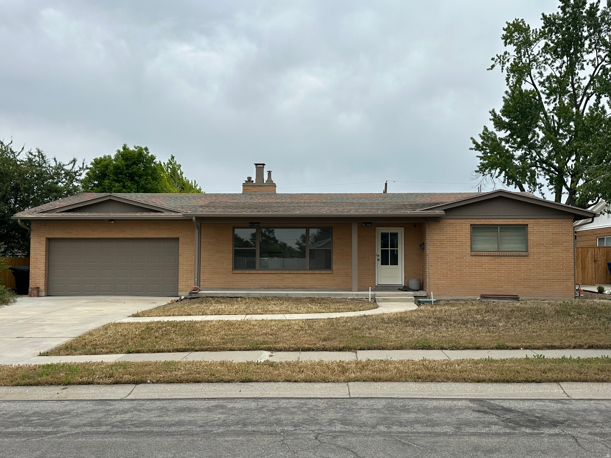 LOUISE GARDENS - Residential