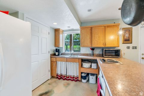 Tiny photo for 430 RIDGE LN, Payson, UT 84651 (MLS # 2119387)