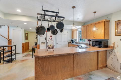 Tiny photo for 430 RIDGE LN, Payson, UT 84651 (MLS # 2119387)