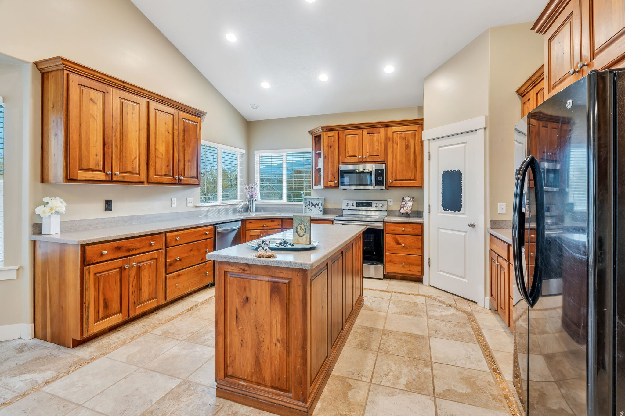 ELK VIEW - Residential